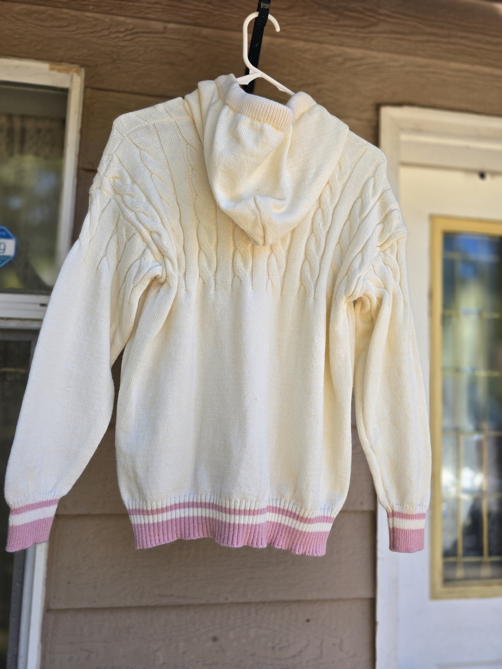 Cream & Pink Cable Knit Hoodie with Heart Buttons - Size XL - Picture 5 of 5